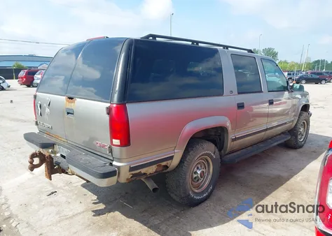 1999 GMC Suburban 2500 Sl z USA, uszkodzony, nr VIN 3GKGK26J2XG505570